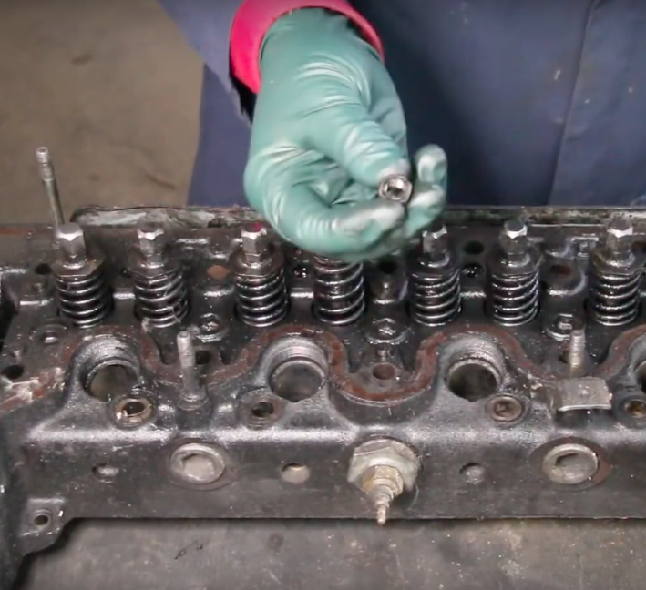 Why Won't My Mercedes Diesel Valves Adjust Properly? Engine Problem